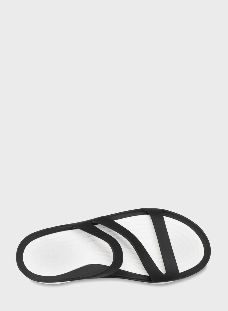 كروكس صندل كاجوال