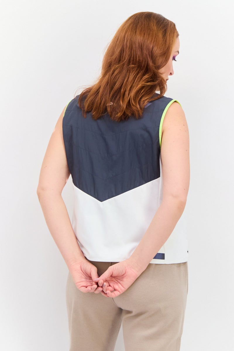 Brooks Women Sportswear Fit Sleeveless Outdoor Vest Jacket, White - Image 3