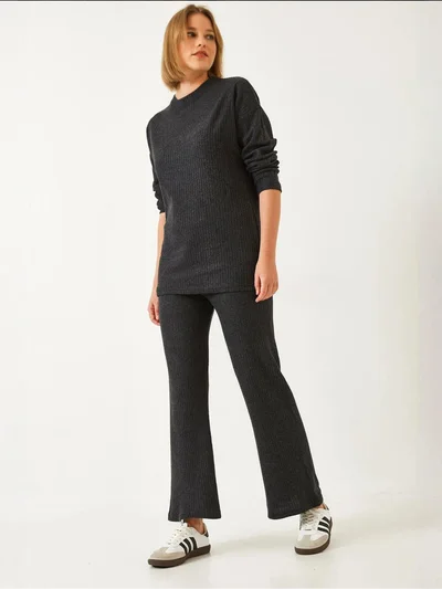Bianco Lucci LUCCI Ribbed Textured Crew Neck Sweater and Pants Set