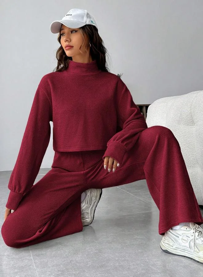 تايك تو طقم بلوزة محبوك مضلعة وبنطال بورجوندي للنساء