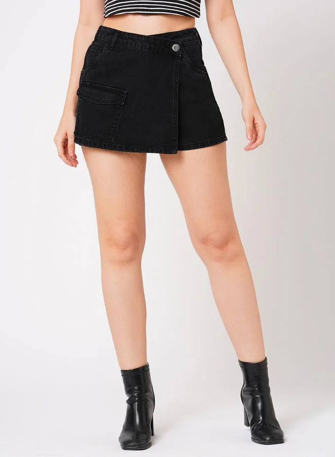 جلو باص شورت تنورة دنيم ضيق بجيب