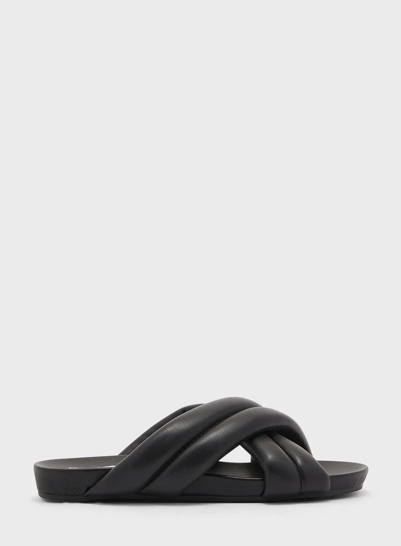 STEVE MADDEN Deysi Quilted Sandals