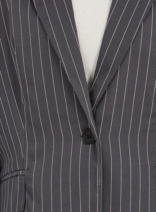 Styli Regular Fit Regular Length Striped Blazer - Image 3