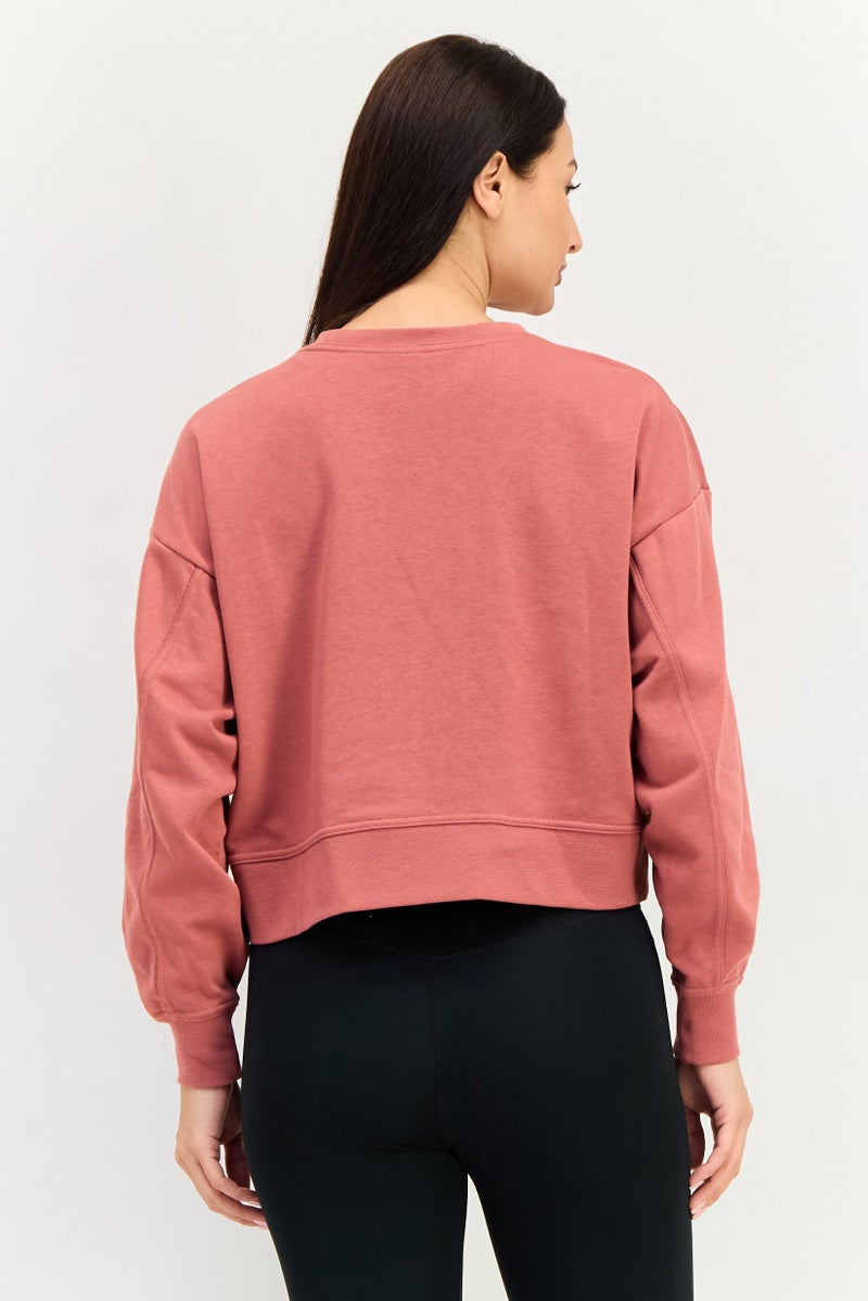 Nike سويت شيرت خارجي طويل الأكمام للنساء بحجم كبير، أحمر - Image 2