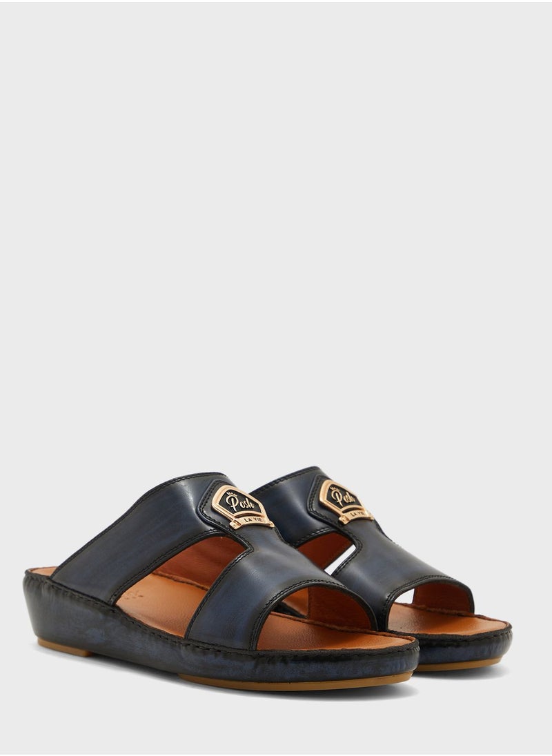 Posh La Vie - Classy Arabic Sandals - Image 1