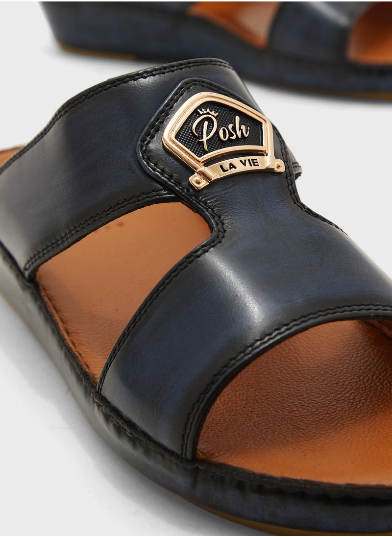 Posh La Vie - Classy Arabic Sandals - Image 1