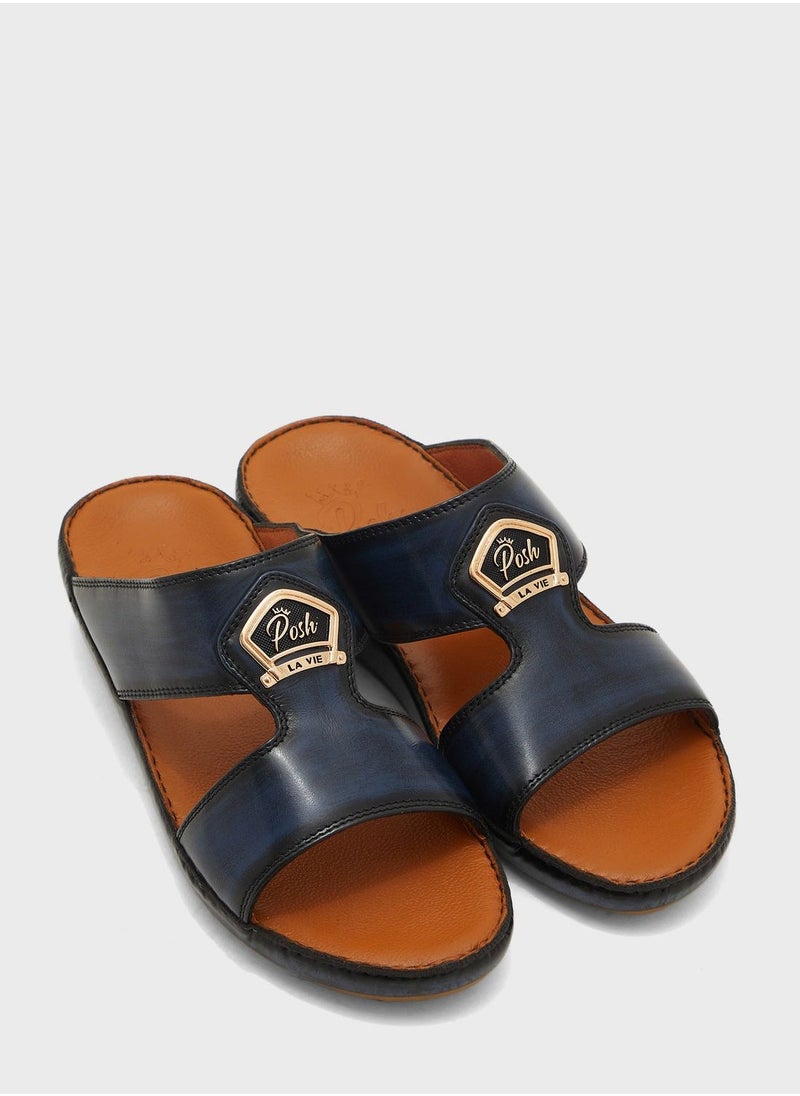 Posh La Vie - Classy Arabic Sandals - Image 1