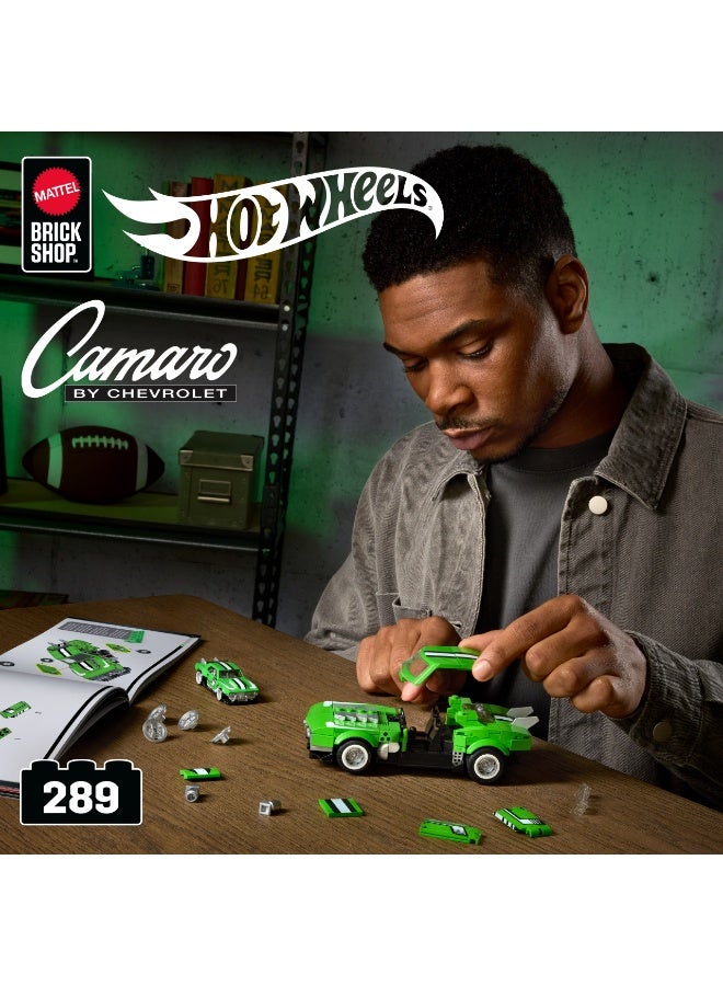 Mattel Brick shop مجموعة بناء سلسلة السرعة، كامارو مخصصة 68 مع 289 قطعة، تفاصيل واقعية وملصقات مخصصة، لجمع المتعصبين والبالغين والأطفال من عمر 10 سنوات فما فوق - Image 2
