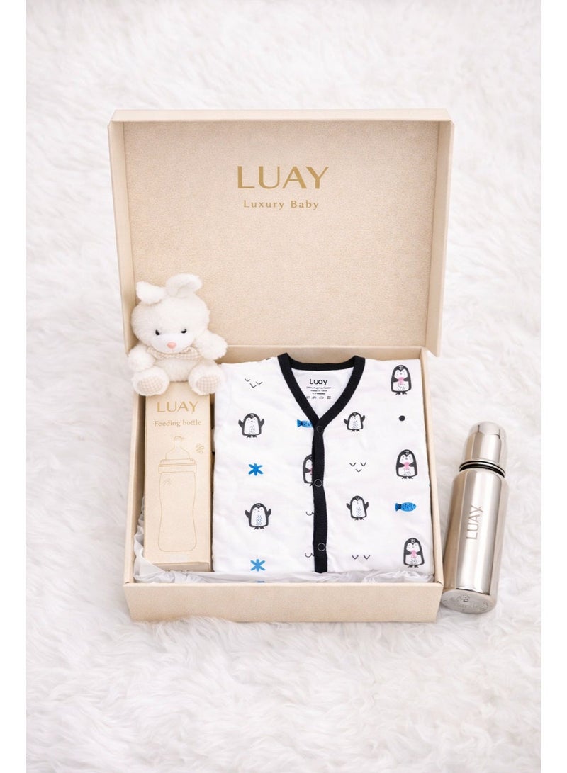 LUAY طقم هدايا فاخر مع بدلة أطفال، زجاجة رضاعة للأطفال ودب محشو - أفضل سلة هدايا للأطفال (0-3 أشهر) - Image 1