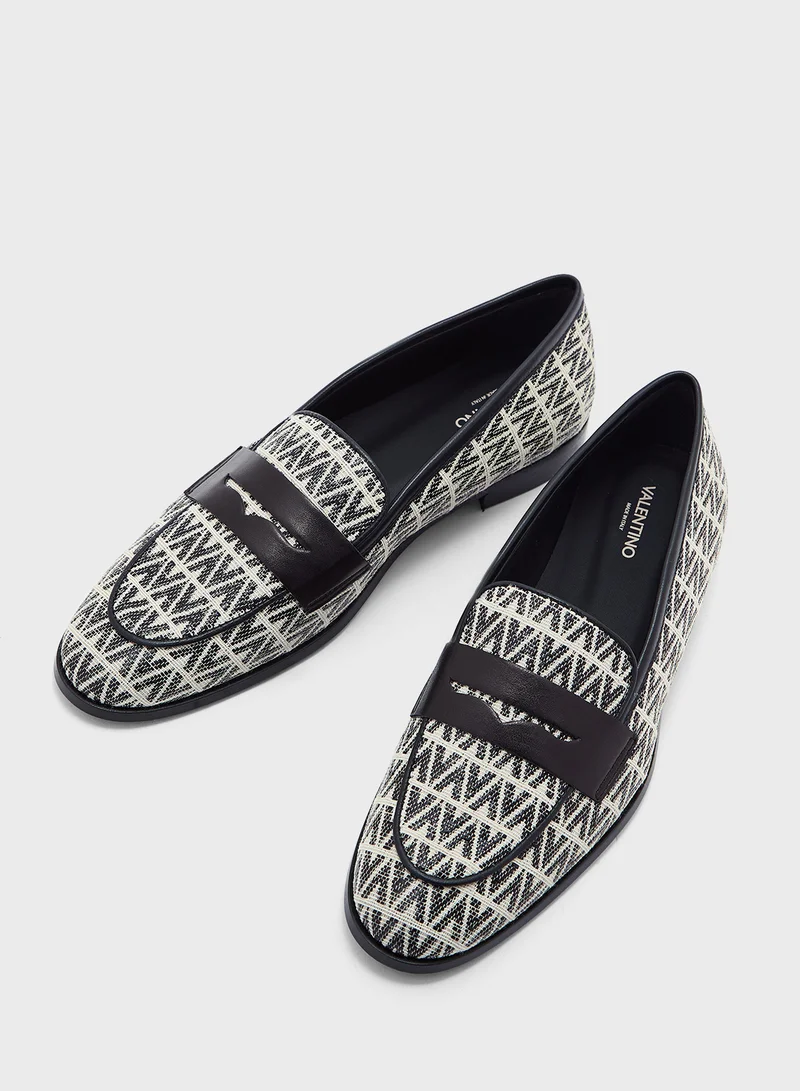 VALENTINO BY MARIO VALENTINO Close Toe Flat Moccasins