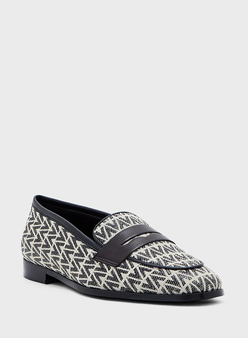VALENTINO BY MARIO VALENTINO Close Toe Flat Moccasins