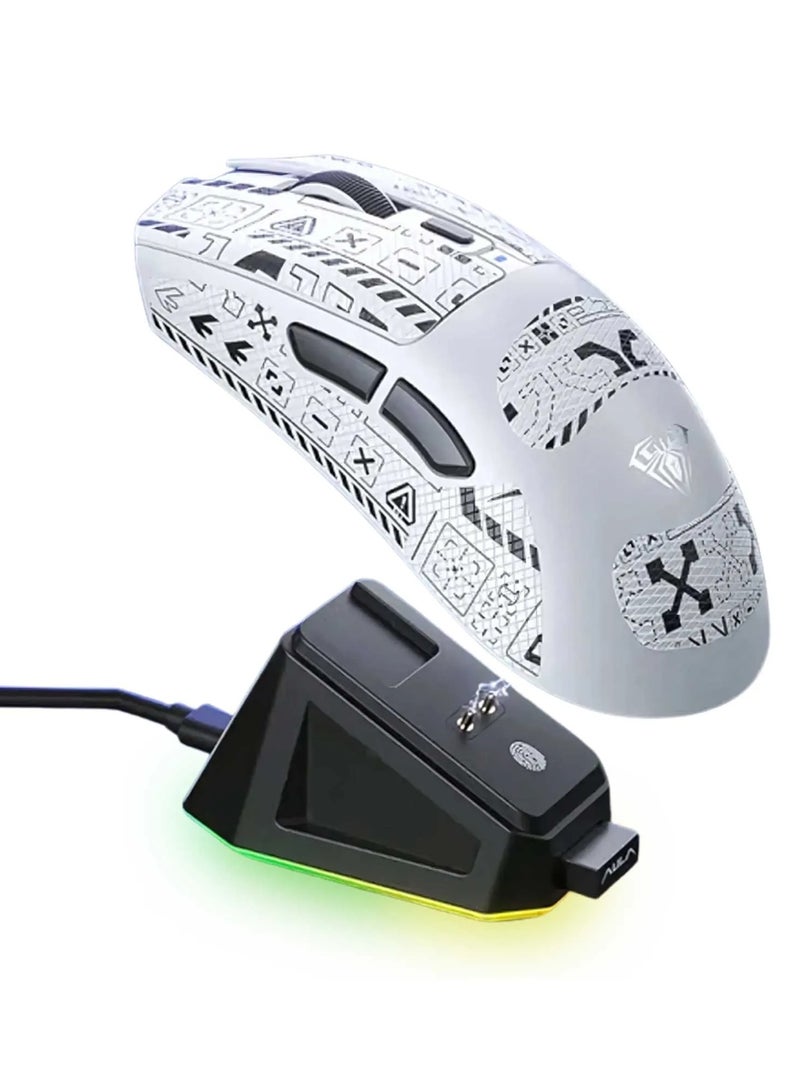 AULA ماوس الألعاب اللاسلكي SC380 Pro ثلاثي الوضع – ماوس esports خفيف الوزن 55 جرام مع مستشعر 3311، سلكي / 2.4 جيجاهرتز / بلوتوث، بطارية 500 مللي أمبير، إضاءة RGB وقاعدة شحن للكمبيوتر الشخصي واللابتوب - Image 1