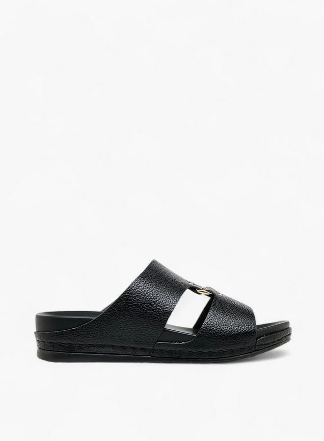 فلورا بيلا من شو إكسبرس صنادل نسائية بنقوش