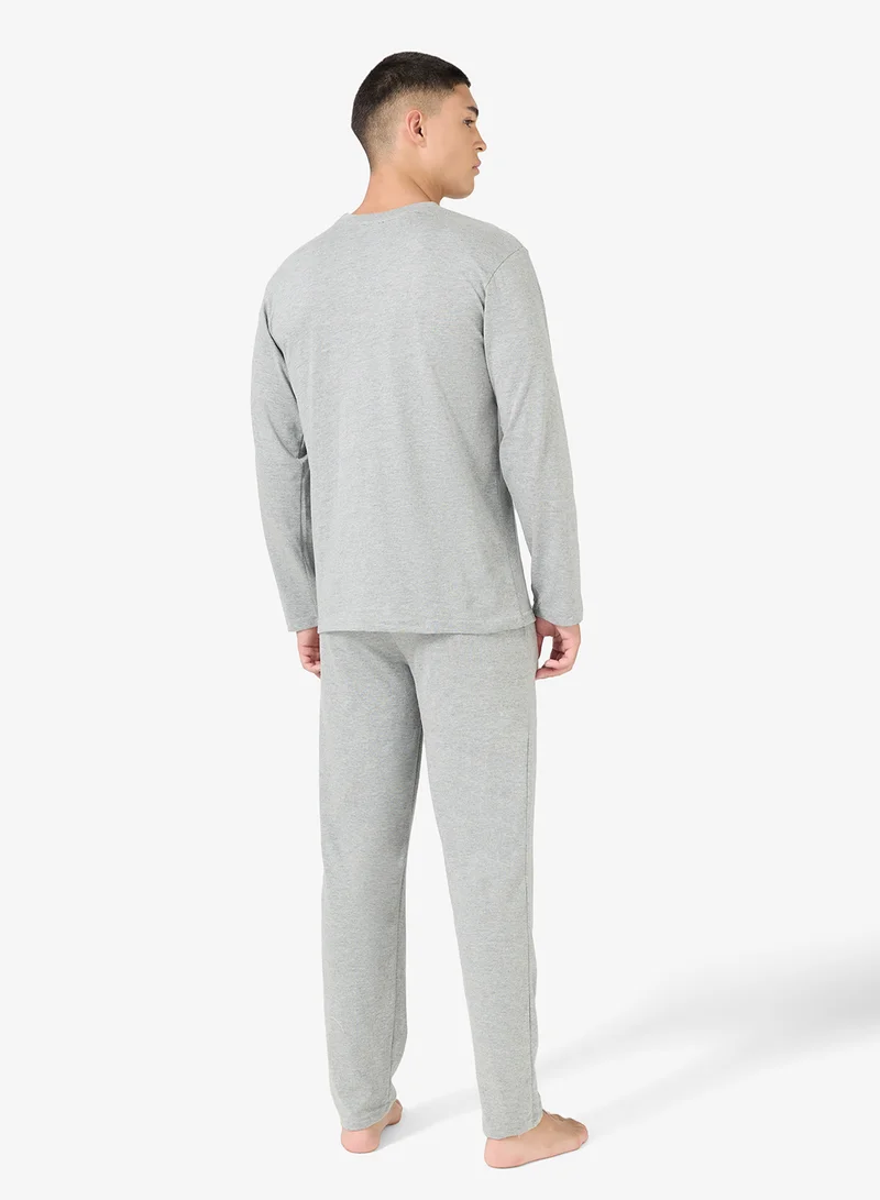 سفنتي فايف طقم بيجامة قميص وبنطلون