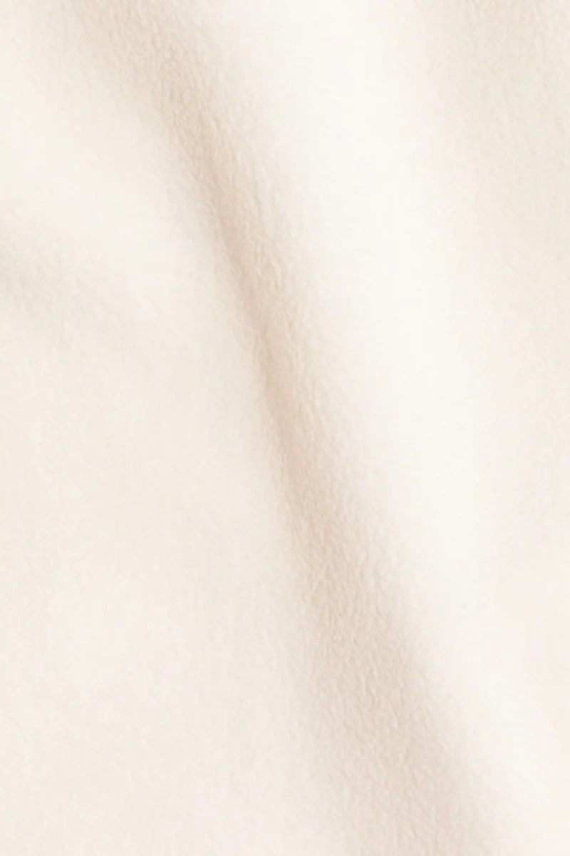 اتش اند ام وشاح مغلق ملتف من الصوف