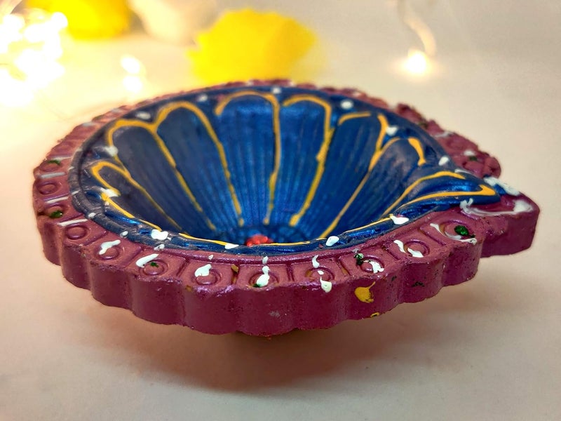 Ascension Round Colourful Earthen Designer Diya Handmade Mitti Ke DeepakDiyeDesigner Handmade Terracotta Decorative Diwali DeepakOil for Pooja Navratri Gift Pack Set of 4 - Image 4