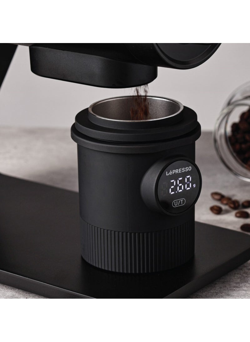 ليبرسو كوب القياس الذكي Barista Mate بمقياس دقيق 0.1 جرام / 58 مم جاهز لمرشح القهوة / كوب من الفولاذ المقاوم للصدأ / مقياس استشعار ذكي / قياس متعدد الوحدات - أسود  - Image 3