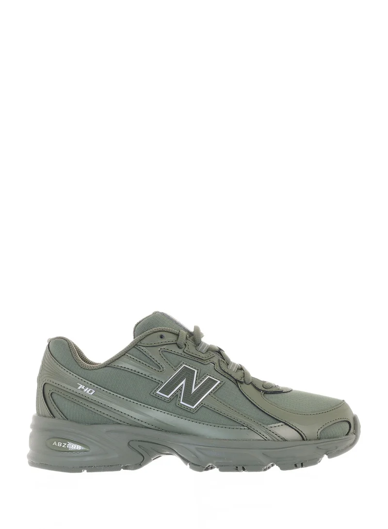New Balance 740