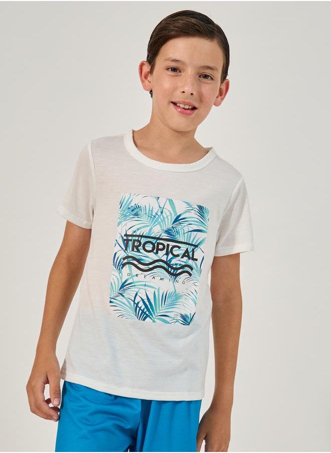 Styli - Graphic Print T-Shirt and Plain Shorts Set - Image 1