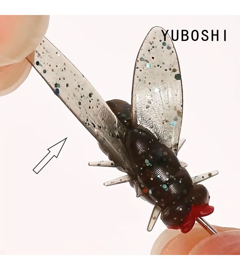 Black 5pcs Realistic Fly Fishing Lures with Propeller Soft Bait for Bass Trout Pike Salmon - Image 5