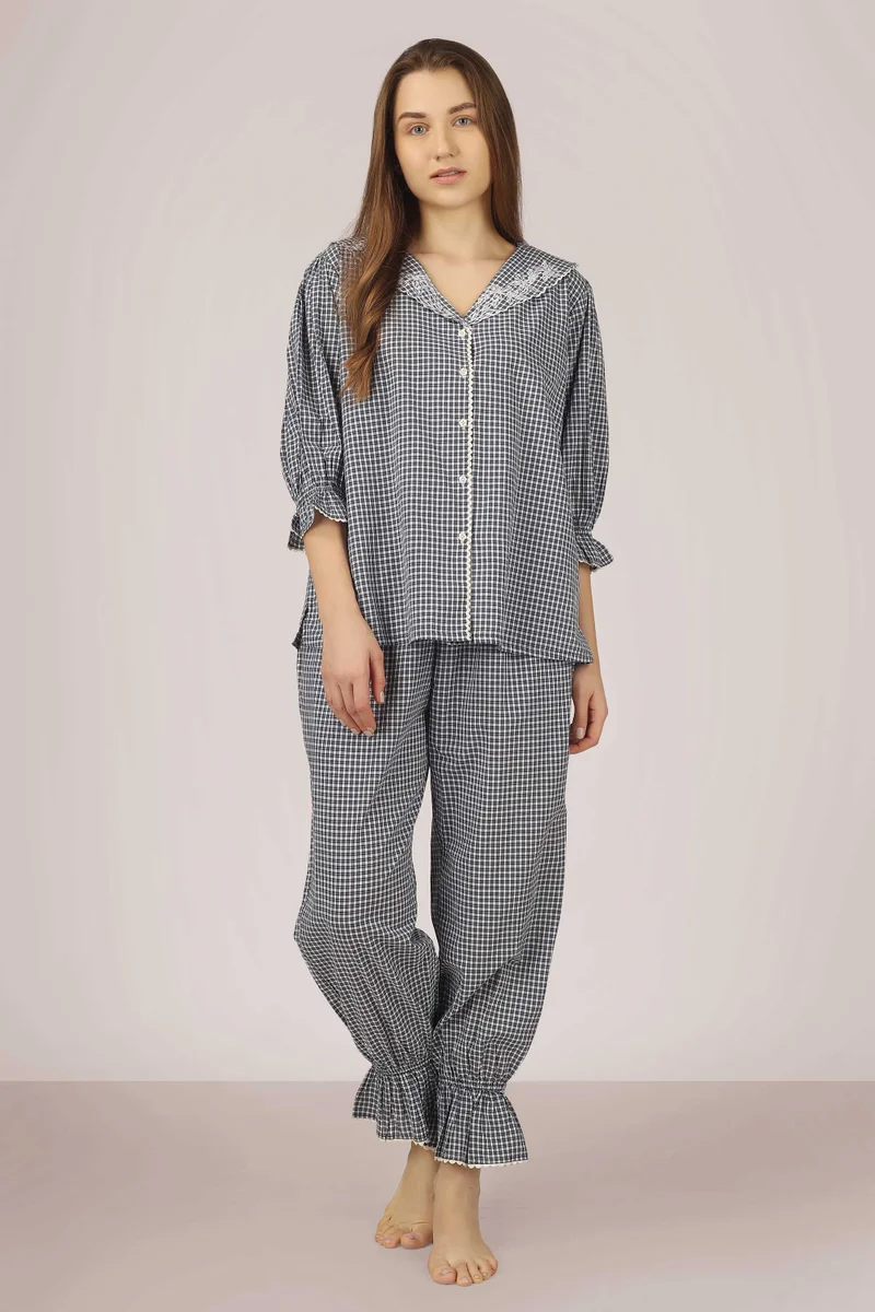 After Dark Sak, Embroidered Pyjama Suit Vintage