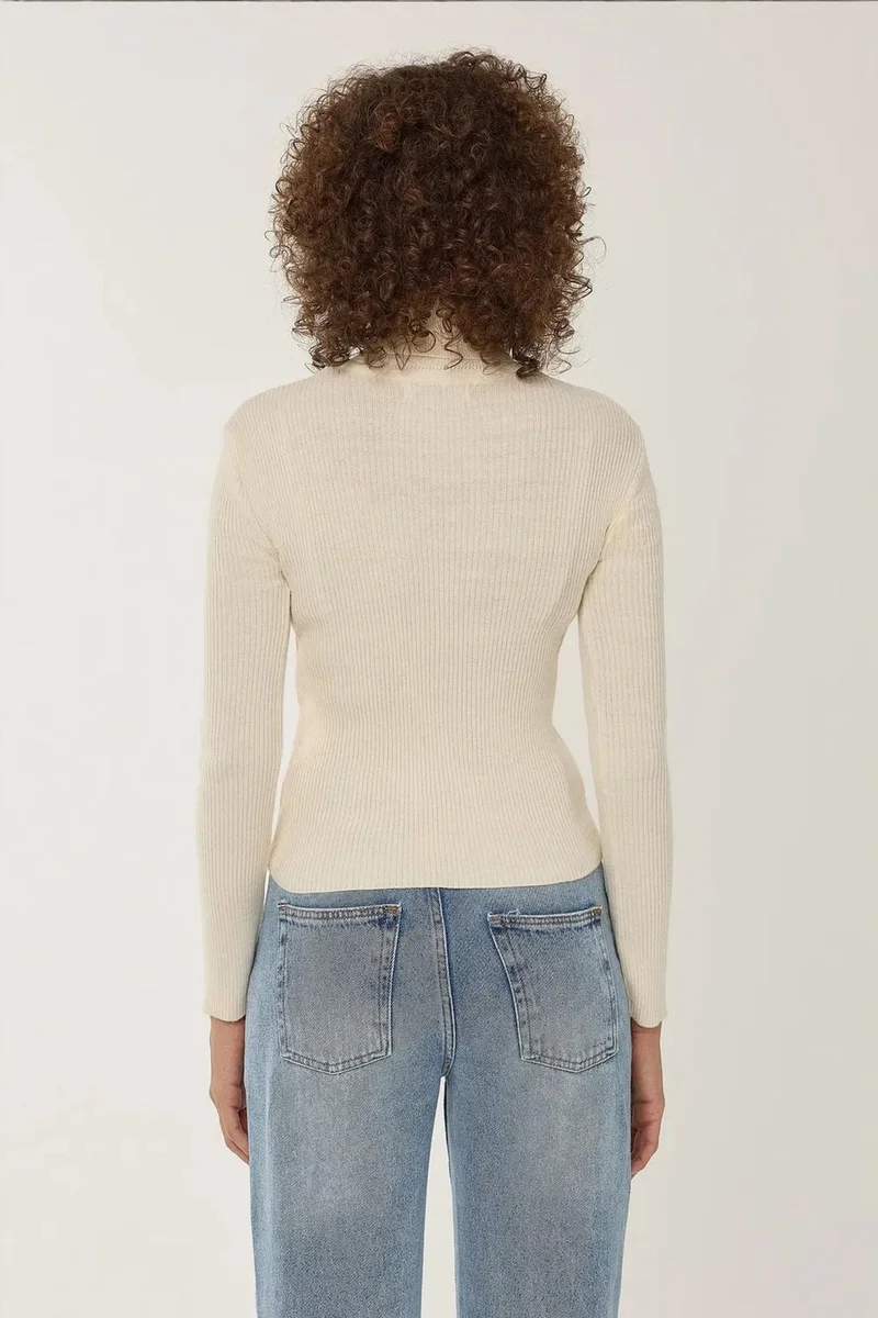 Hiccup Dusty White Slim Fit Turtleneck Sweater for Women | Best Price UAE