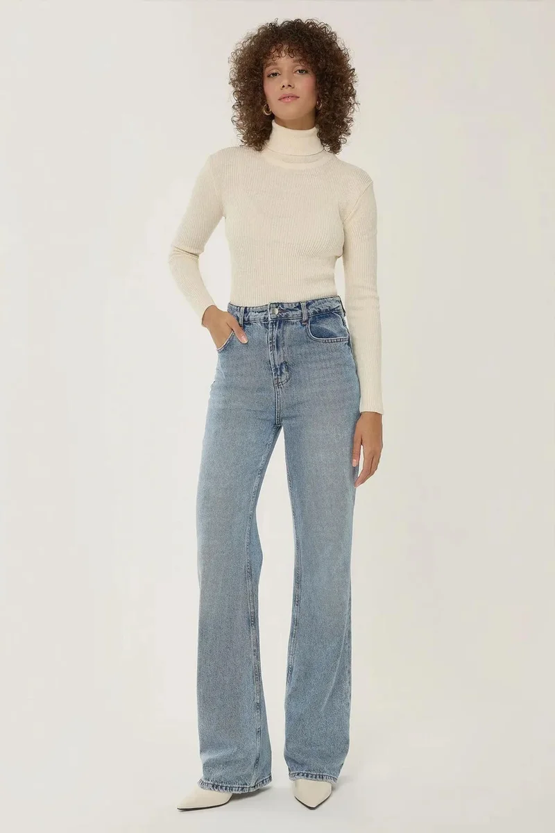 Hiccup Dusty White Slim Fit Turtleneck Sweater for Women | Best Price UAE