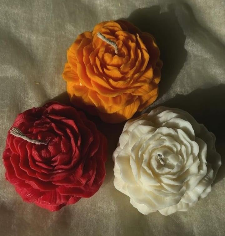 Essence Glow Blossom Trio Three Flower Scented Candles Set Set of 3 Decorative Candles  - Image 2