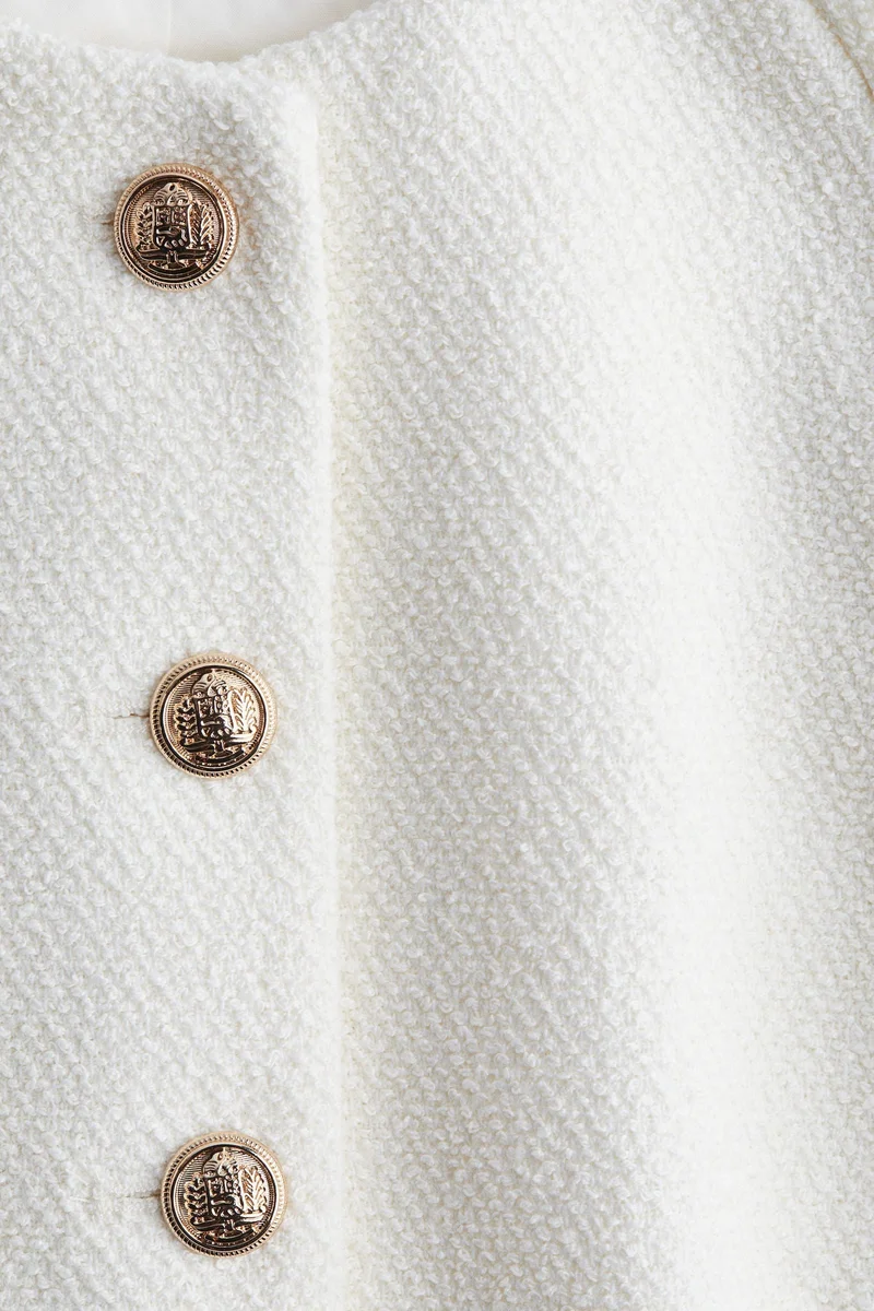 اتش اند ام Button-front top