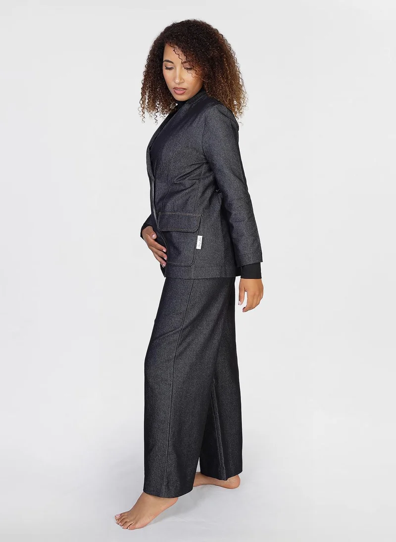 Jimmy Le Bond 2 PC Jeans Suit -of blazer featuring flap pockets and paired with wide-leg trouser and Belt