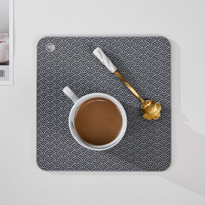 Haibo Xiangyun Pattern New Heat Insulation Pad Square Round Kitchen Pot Pad Simple Anti-scalding Dining Table Honeycomb Silicone Heat Insulation Pad(gray round, 18cm) - Image 4