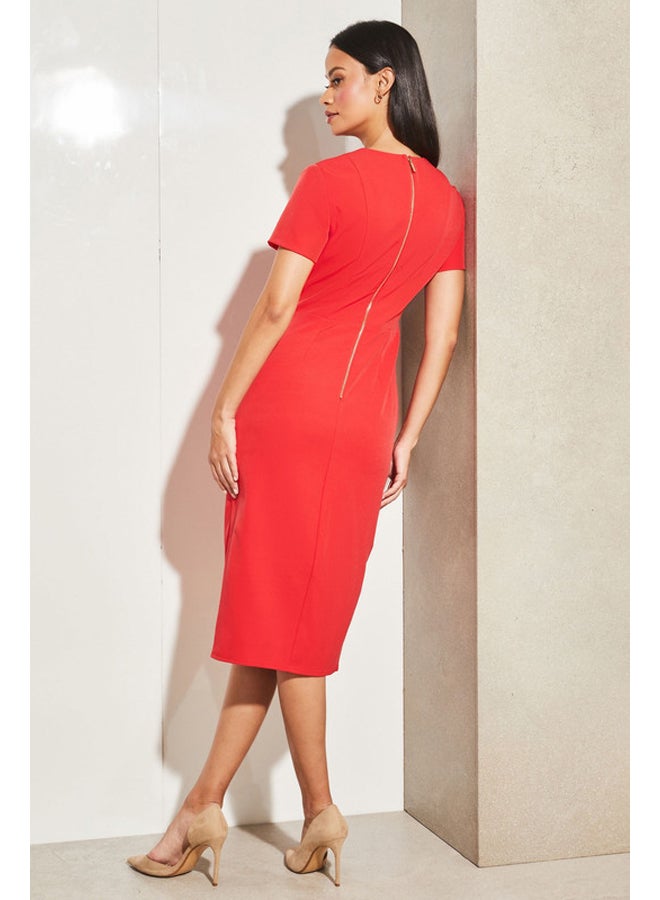 Lipsy London فستان ميدي ضيق بأكمام قصيرة وحزام  - Image 2