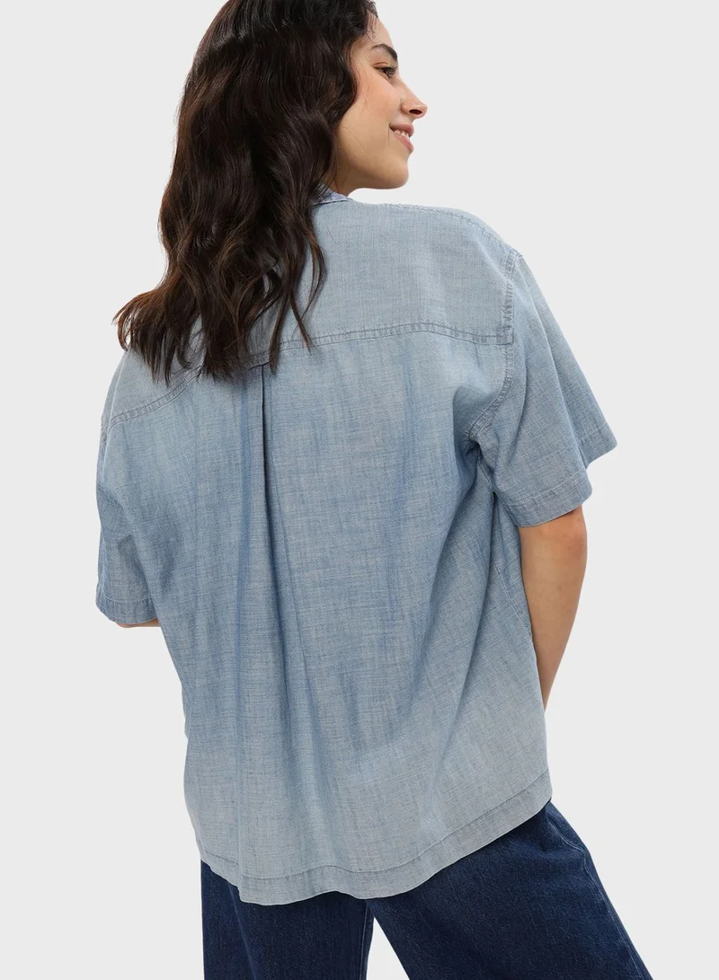 American Eagle Button Down Shirt