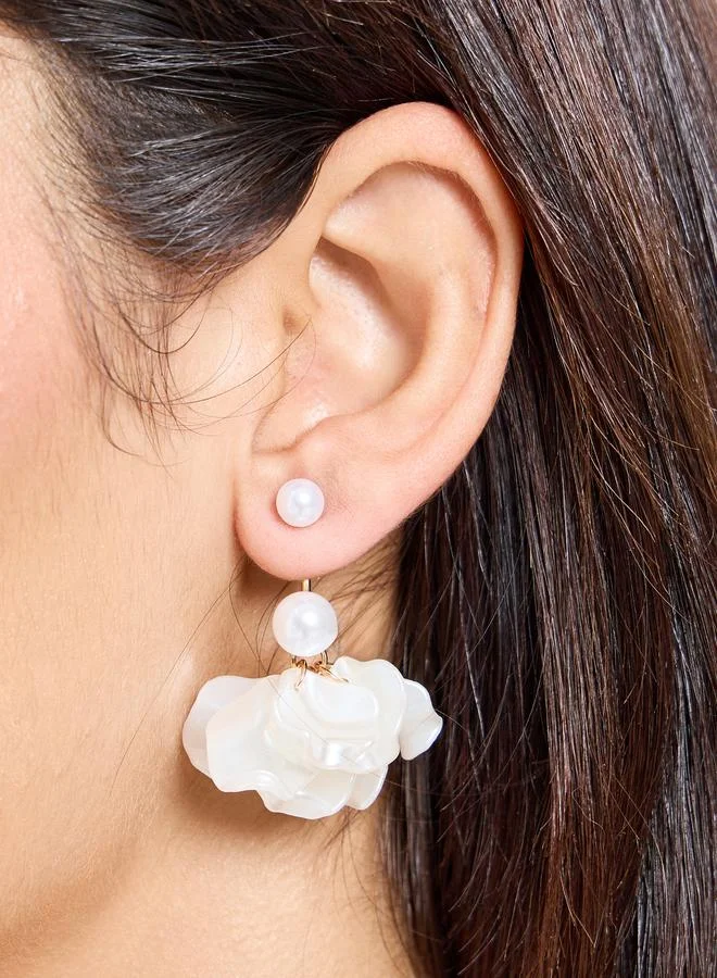 Styli Pearl Flower Stud Earrings