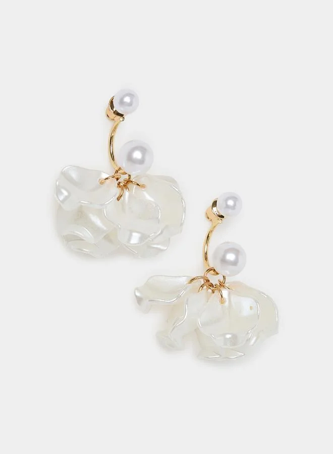 Styli Pearl Flower Stud Earrings