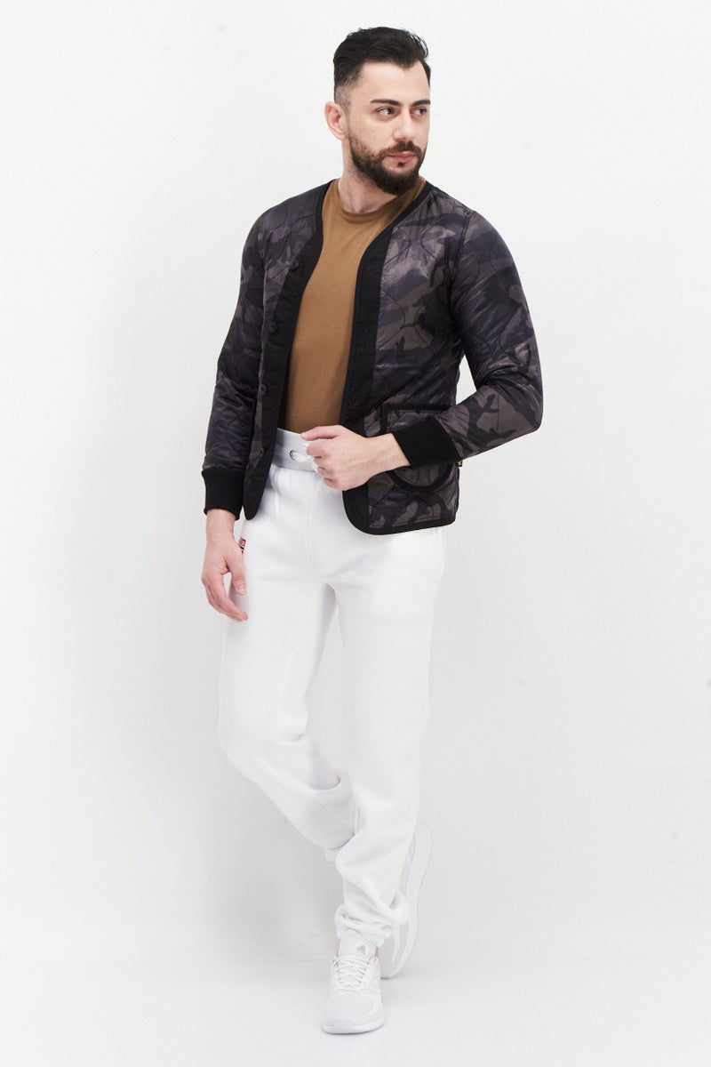 Alpha Industries جاكيت مبطن بأكمام طويلة للرجال بتصميم تمويه، مزيج رمادي - Image 2