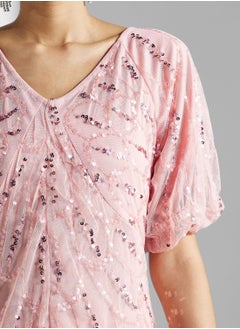 Namshi x Embellished Dress With Slit  - Image 4