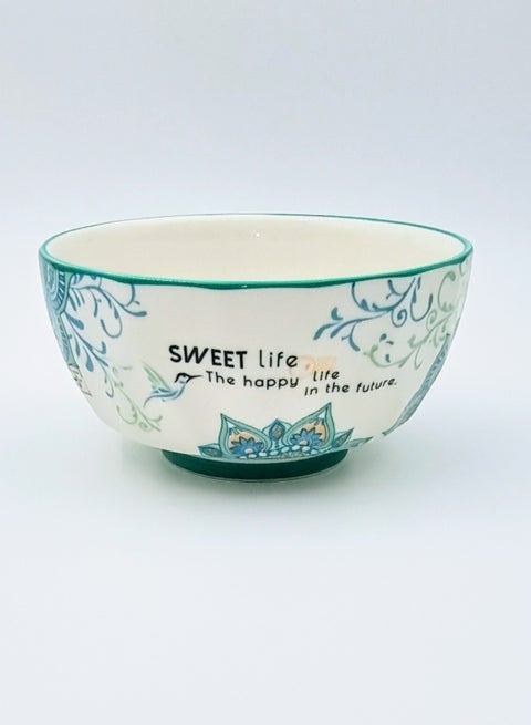 Large Lightweight Ceramic Bowl Perfect for Salads, Soups and Soups with Elegant Decorations and Patterns