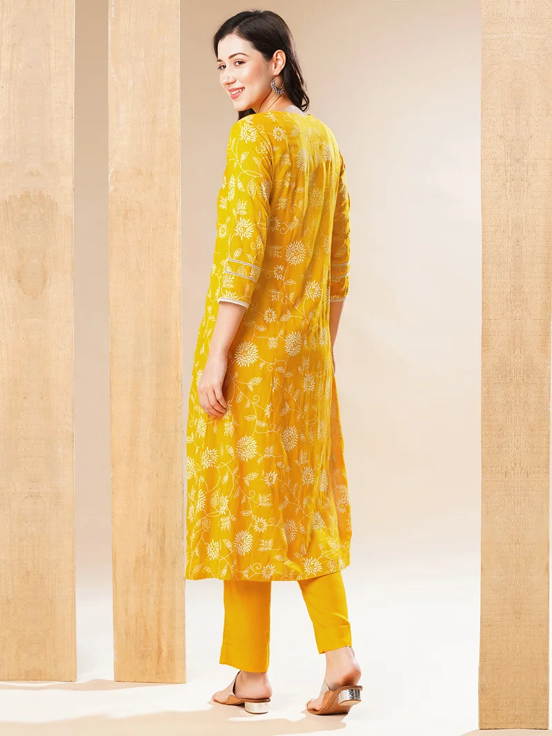 globus Women Yellow & White Floral Printed Panelled A-Line Kurta With Trousers