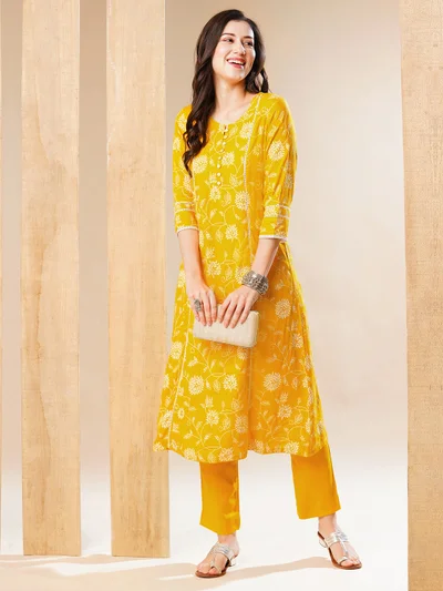 globus Women Yellow & White Floral Printed Panelled A-Line Kurta With Trousers