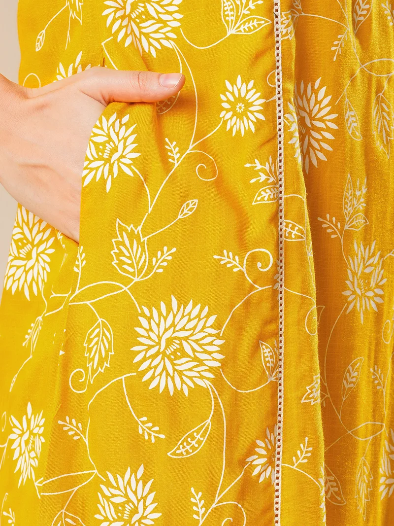 globus Women Yellow & White Floral Printed Panelled A-Line Kurta With Trousers