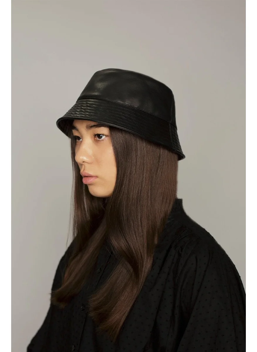 Bahels Black Leather Bucket Hat