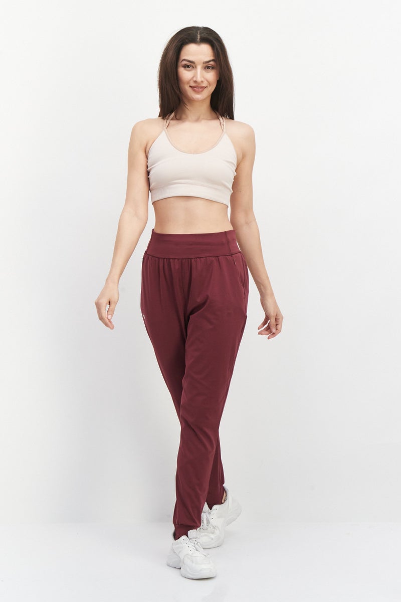 PUMA سروال جوجر رياضي نسائي بشعار العلامة التجارية، مارون - Image 4