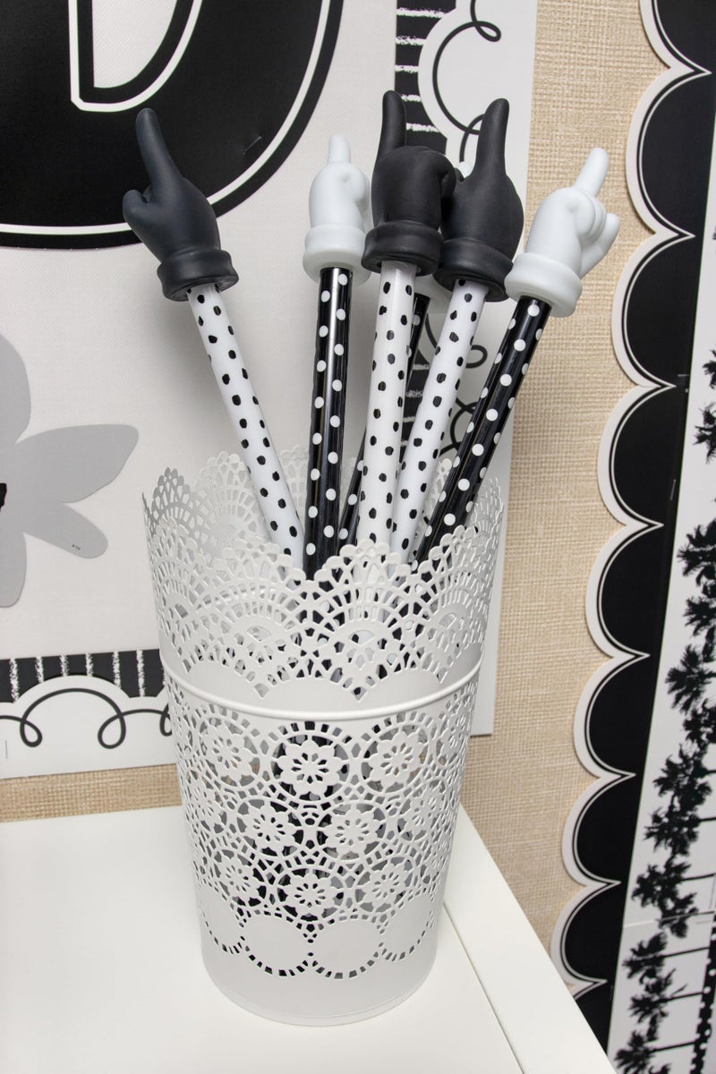 Teacher Created Resources Black Painted Dots Hand Pointer - Image 3