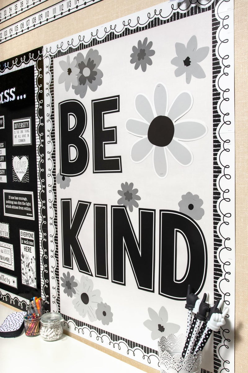 Teacher Created Resources Black Painted Dots Hand Pointer - Image 4