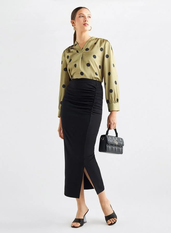 سبلاش فيڤ تنورة ضيقة ميدي مزينة بكسرات وفتحة