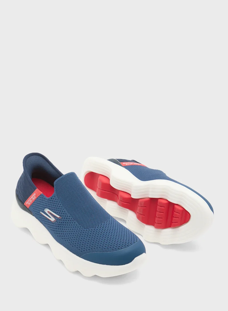 سكيتشرز Go Walk Massage Fit-Slip Ins