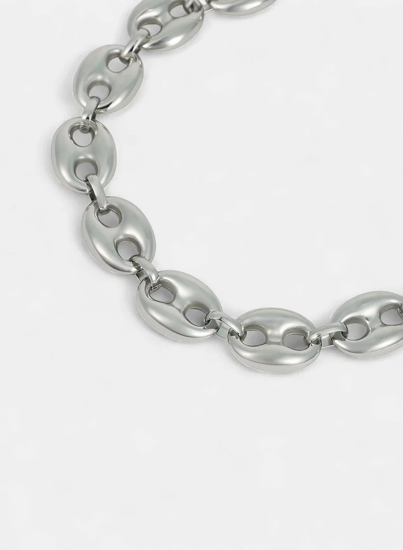 Sohi  Women The Chunky Coffee-Bean Chain Necklace | Chrome  Colour | One-Size | Metallic Alloy Material | Lobster Clasp Closure | Necklace For Casual & Evening Wear for Women | Best Price UAE