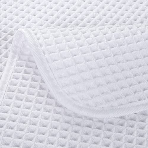 POLYTE Microfiber Lint Free Washcloth Face Towel, 13 x 13 in, 4 Pack (Waffle Weave) - Image 4