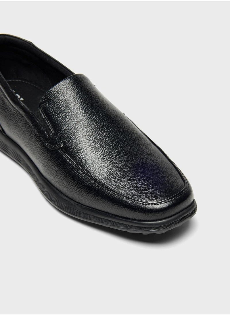 LBL by Shoexpress Casual Slip Ons Shoes  - Image 4